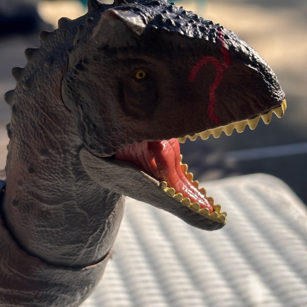Jurassic World Camp Cretaceous Toro Carnotaurus Dinosaur Mattel Action Figure - Picture 3 of 10